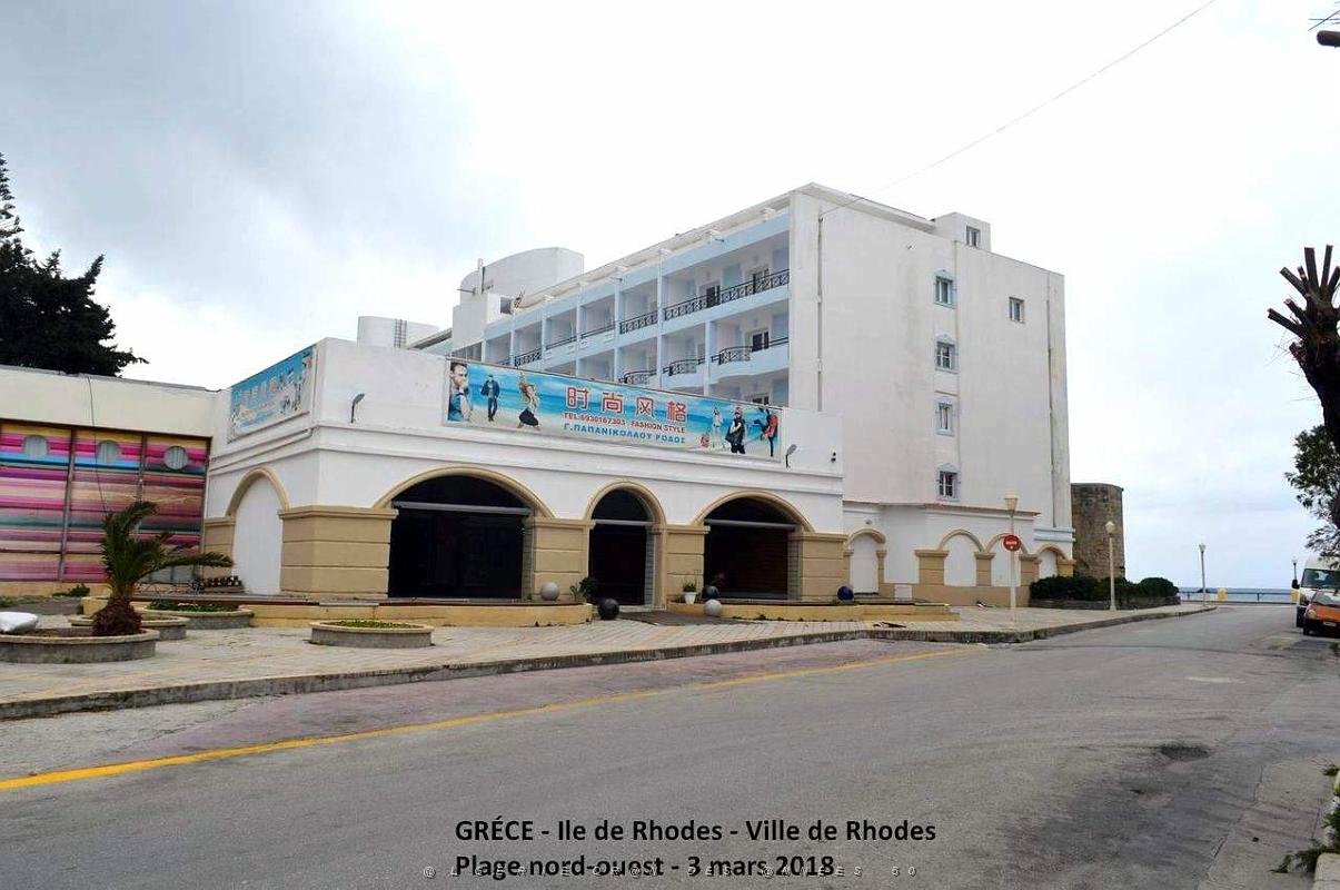 174- Rhodes ville et port d'honneur.JPG